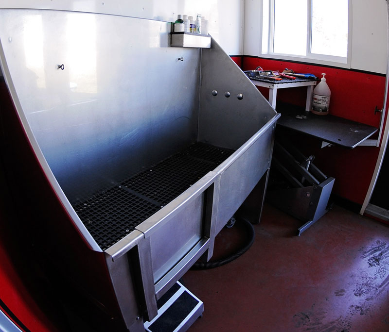 Grooming tub at 780 Kennels. Grooming tub at 780 Kennels.